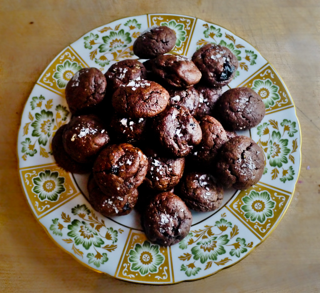chocolate buckwheat cookies